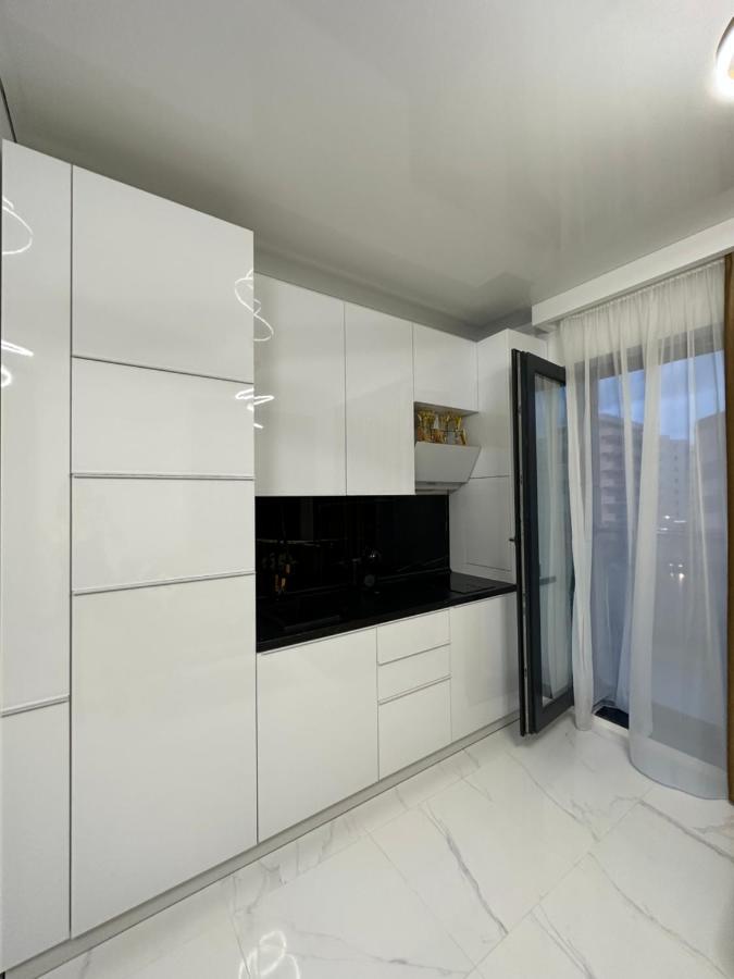 Studio303 By Allegio: Mamaia'S Seaside Luxury Near Finest Clubs & Beaches Exterior foto