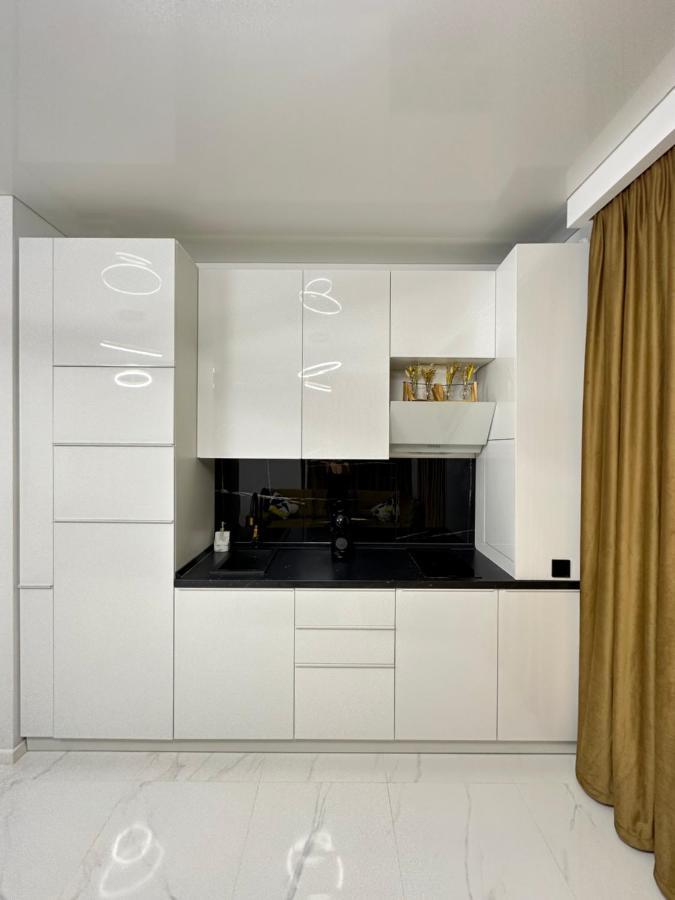Studio303 By Allegio: Mamaia'S Seaside Luxury Near Finest Clubs & Beaches Exterior foto